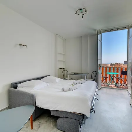 Apartment L'horloge 0